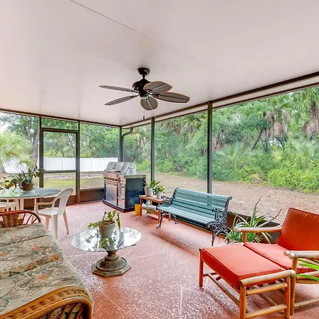 North Port Home With Charming Lanai About 7 Mi To Beach